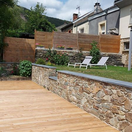 Gite En Bord De Meuse Монтерме Экстерьер фото